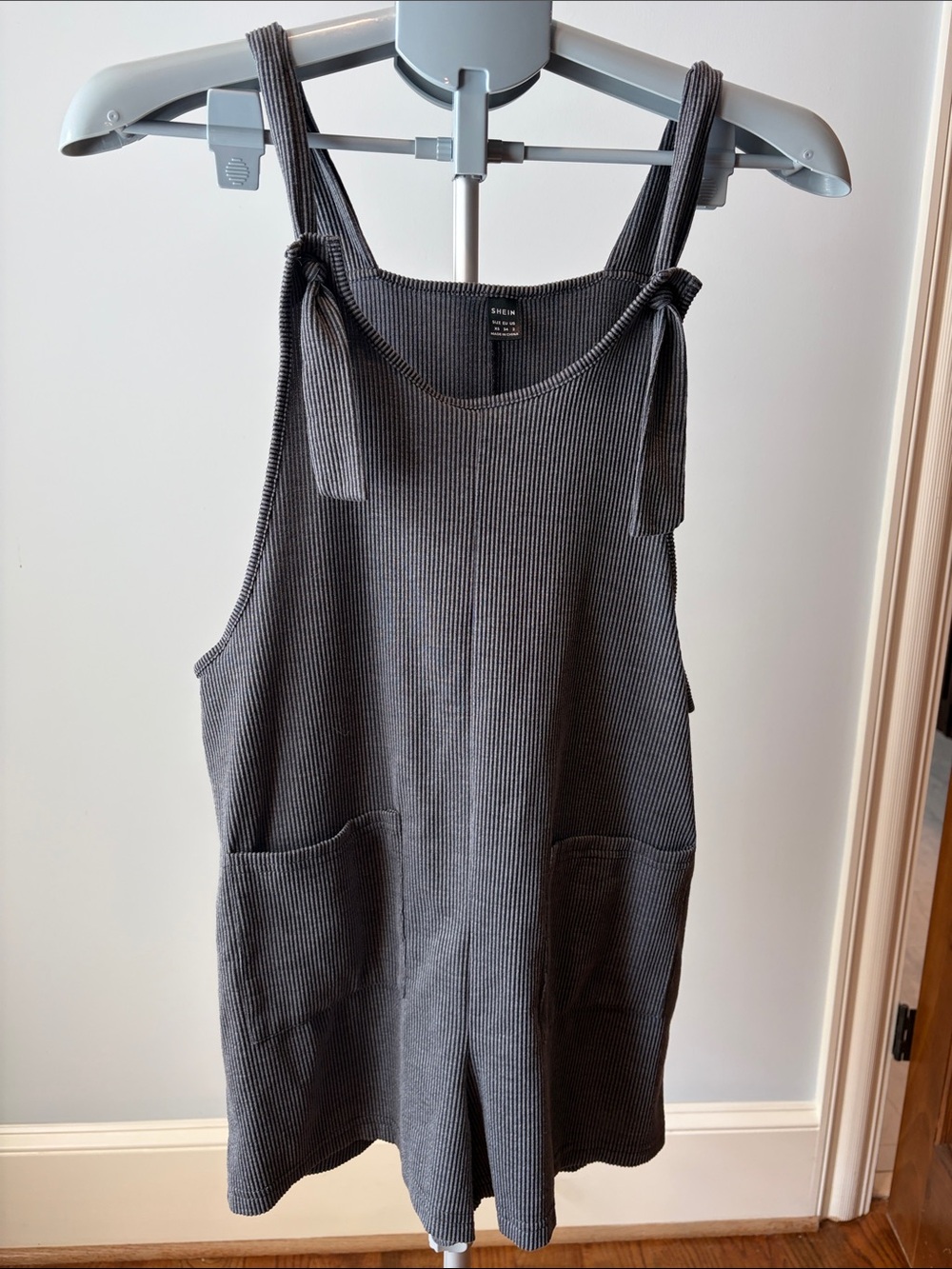 SHEIN Charcoal Ribbed Tie-Shoulder Romper